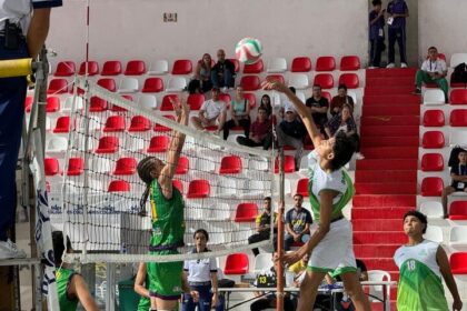 Daniel Steven Valbuena Espitia, “el pequeño gigante” del voleibol intercolegiado
