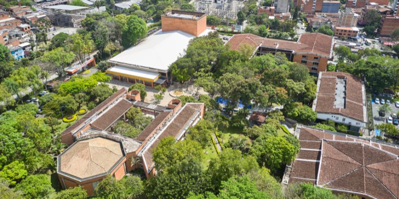 Revista Ciencias Sociales y Educación cita aportes sobre innovación educativa