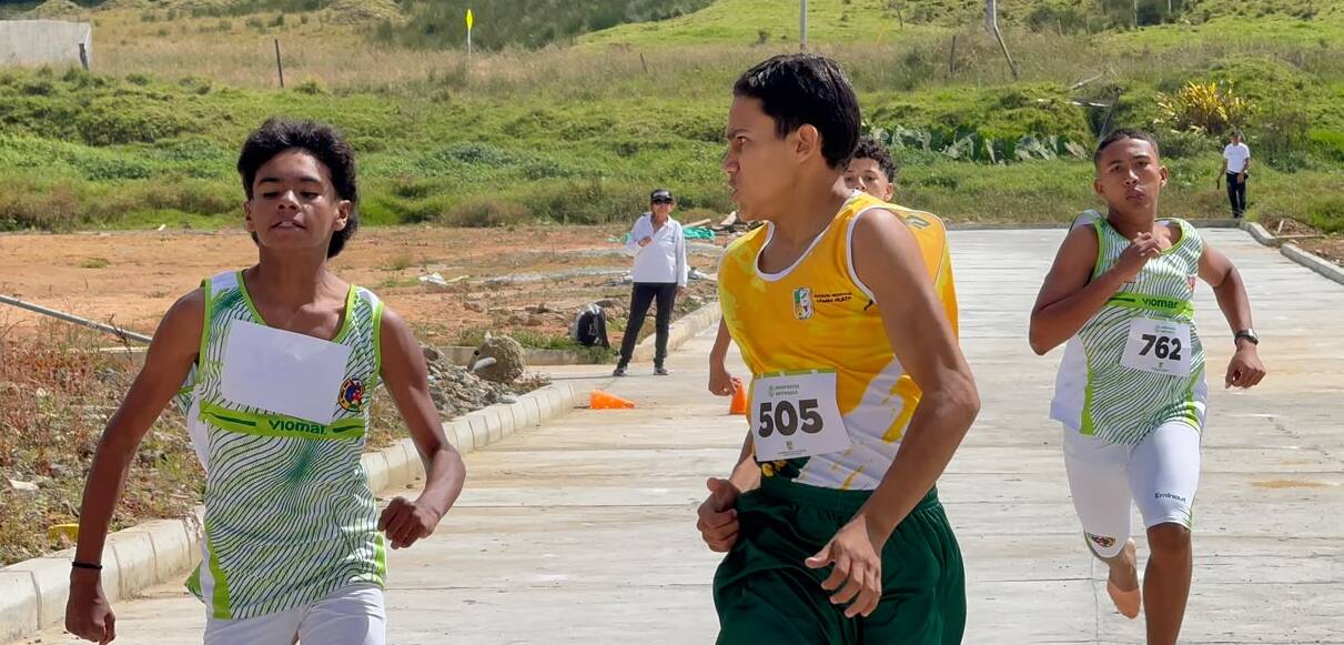 Simón Vahos González, el atleta de Gómez Plata que evocó a Usain Bolt